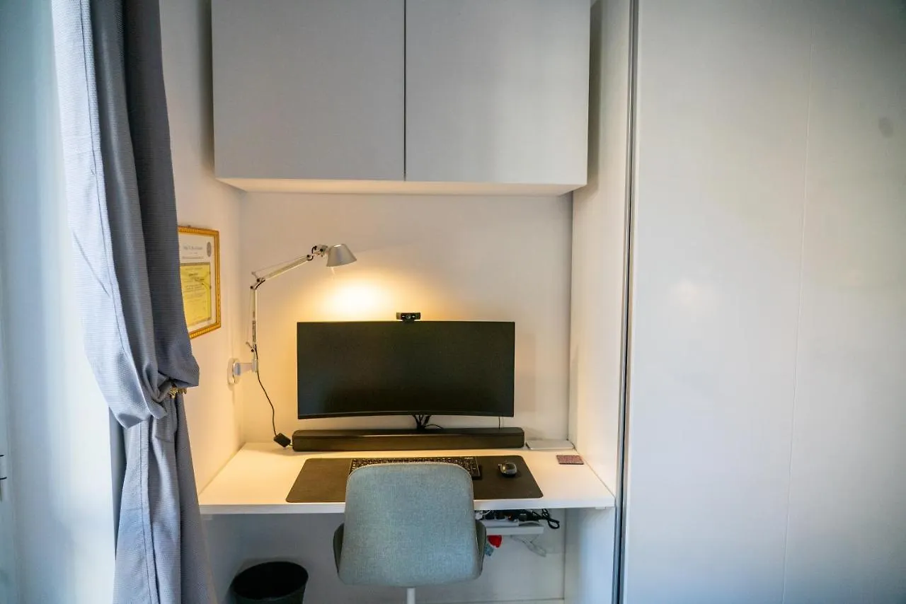 Appartamento In Pieni Navigli Milan Apartment